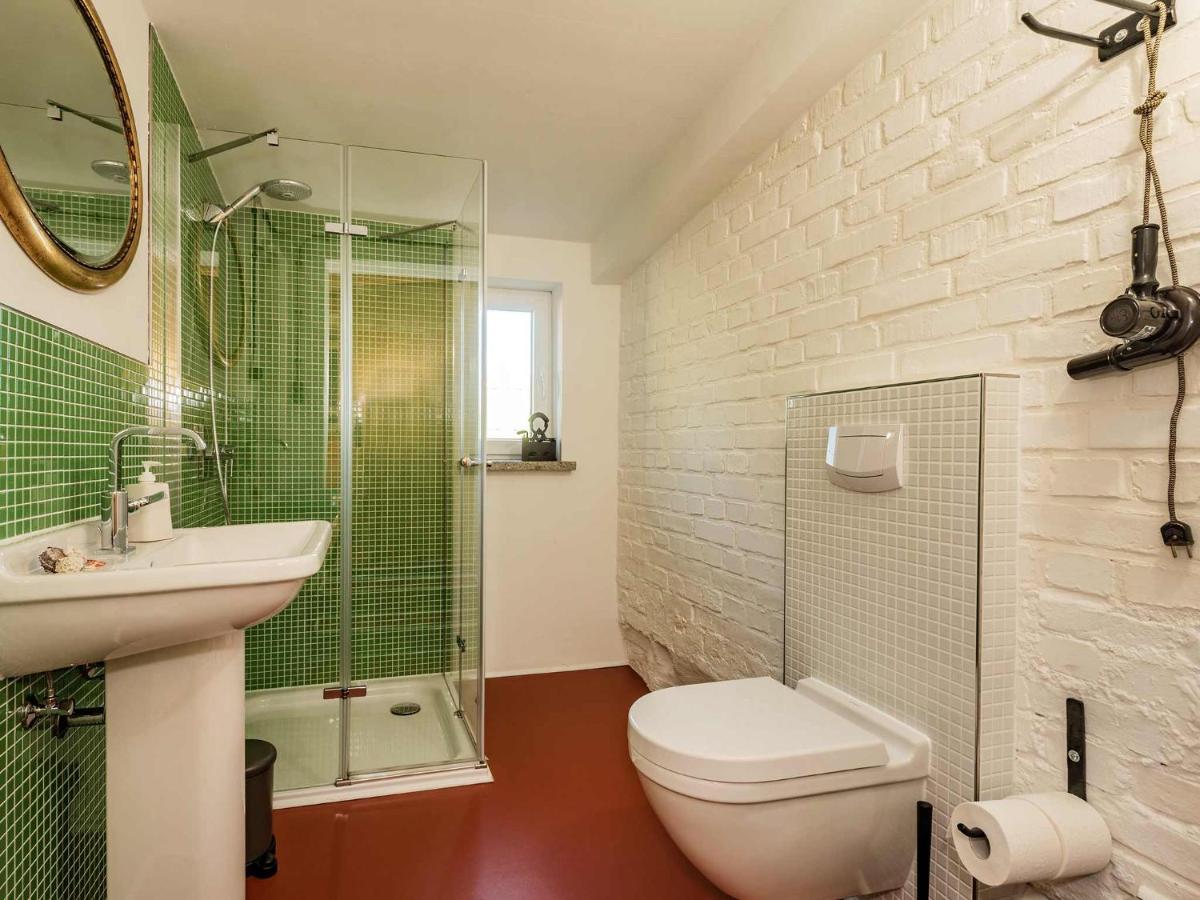 Zimmer auf historischem Bauernhof mit Hofglocke Dargen Exterior foto