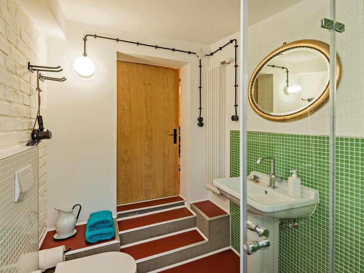 Zimmer auf historischem Bauernhof mit Hofglocke Dargen Exterior foto